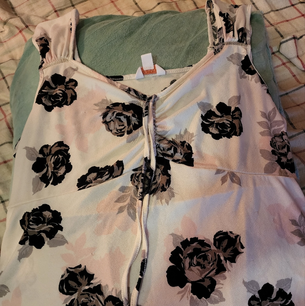 Floral print tank top